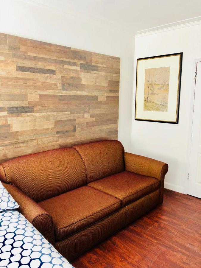 Stylish Montreal Apartment: Comfortable Stay In The Golden Square Mile Zewnętrze zdjęcie